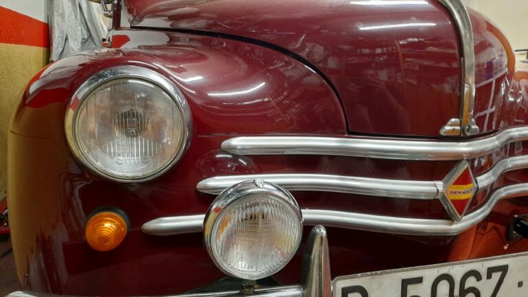 Renault 4CV Feux antibrouillard