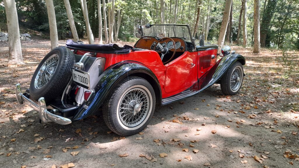 MG TD Roadster 1950 Barcelona Maresme. Location de voiture décapotable classique Barcelone